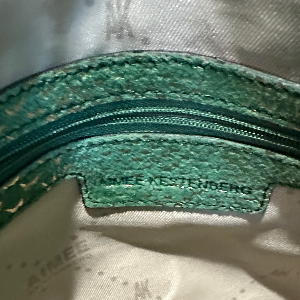Aimee Kestenberg Green Gold Snakeskin Textured Leather Shoulder Bag Zippers EUC - Picture 8 of 13